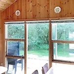 4 Person In Hovborg-by Traum